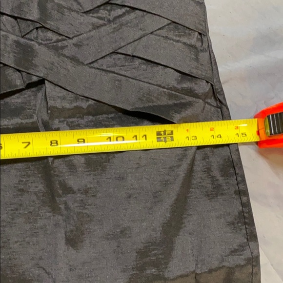 Wet seal size medium.  Mid thigh length. - Picture 6 of 7